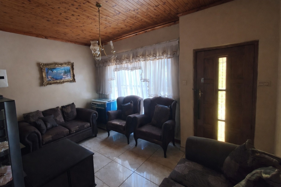 3 Bedroom Property for Sale in Phuthaditjhaba Free State